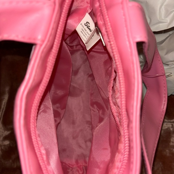 Hello Kitty Bag - Picture 4 of 4